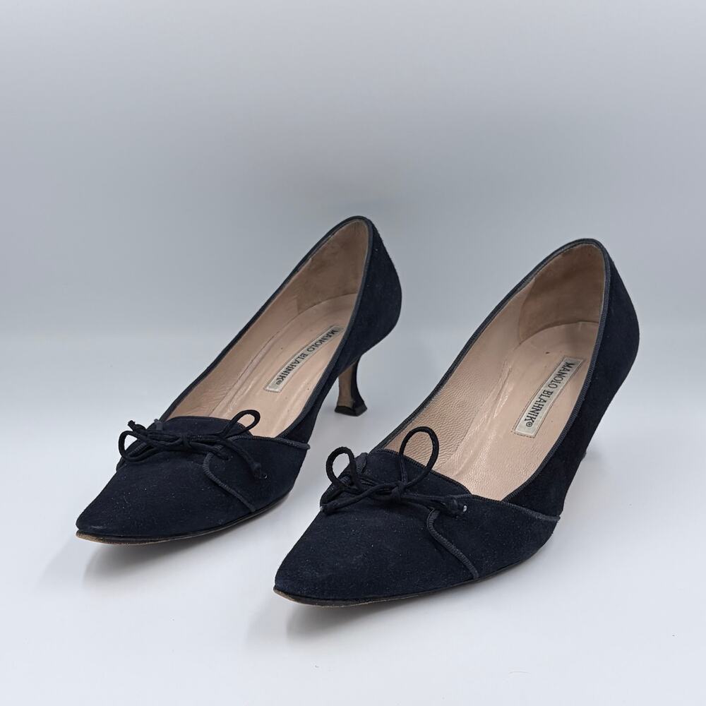 Manolo Blahnik Suede Pumps w/Kitten Heel Shoes Navy sz 7 US